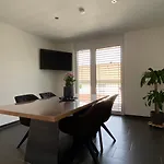 Exklusive Penthousewohnung Mit Tesla-wallbox In *