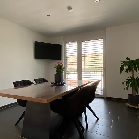 Exklusive Penthousewohnung Mit Tesla-wallbox In *