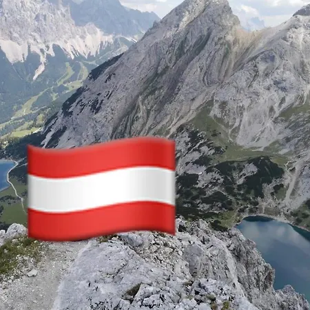 Exklusive Penthousewohnung Mit Tesla-wallbox In Innsbruck