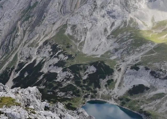 Apartment Exklusive Penthousewohnung Mit Tesla-wallbox In Innsbruck