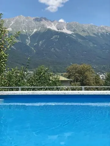 Exklusive Penthousewohnung Mit Tesla-wallbox In *